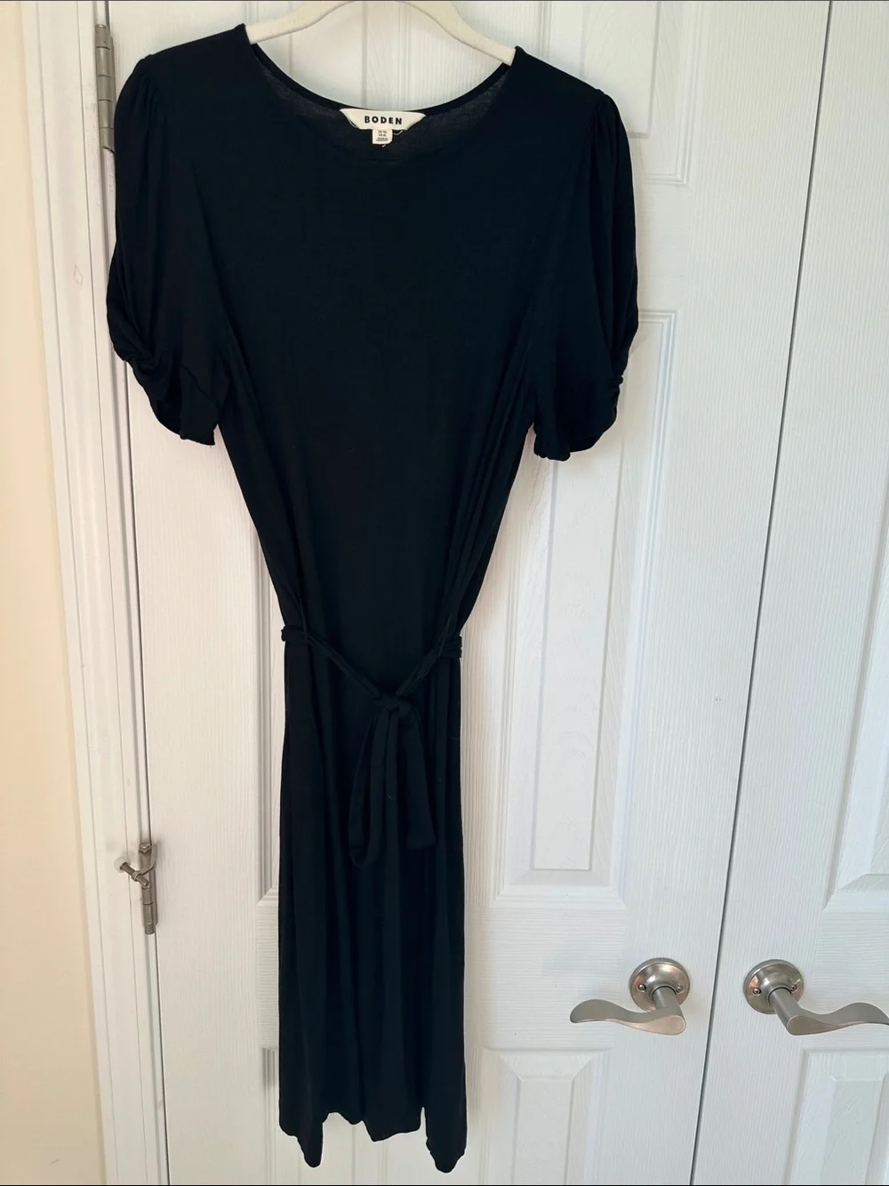 boden black midi dress Boden Women's Grown On Sleeve Midi Dress in Black